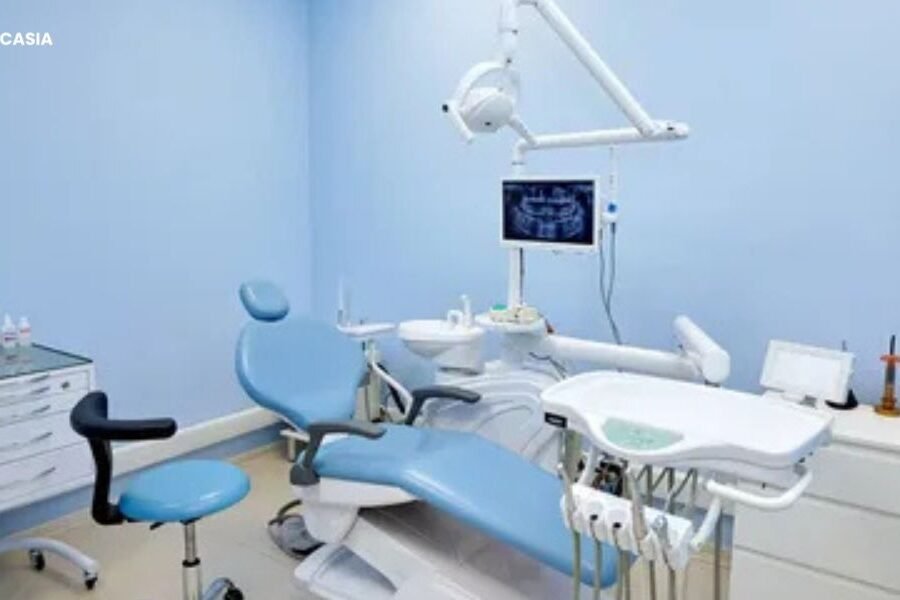How Dental Residents Can Use Refinancing Without Losing Federal Benefits
